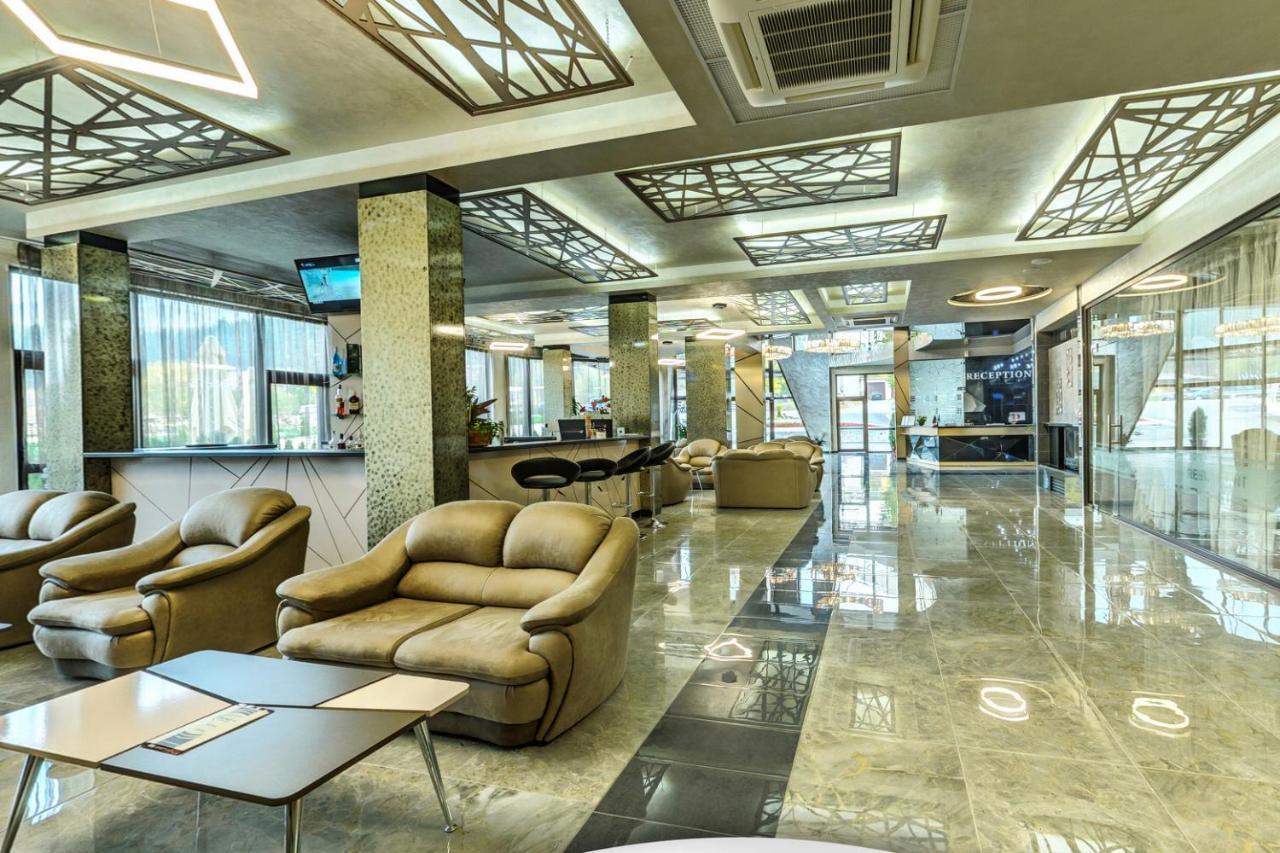 Villa Dea & Villa Ina - Villas & Spa Park In Velingrad Bagian luar foto